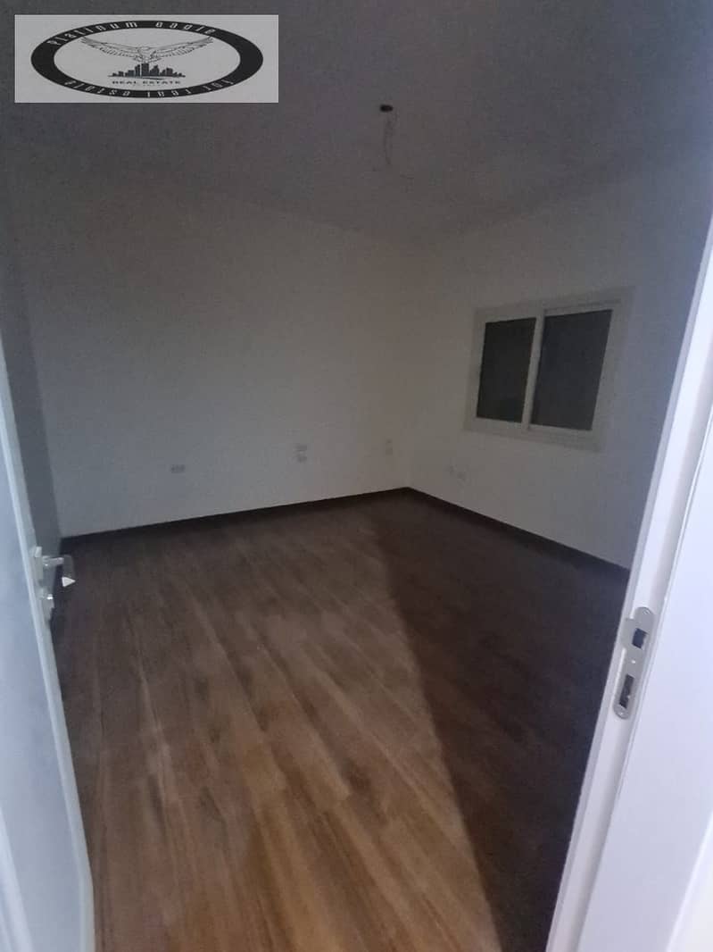 8 b8d9ab51-2e05-4645-a623-3169d4620309. jpg