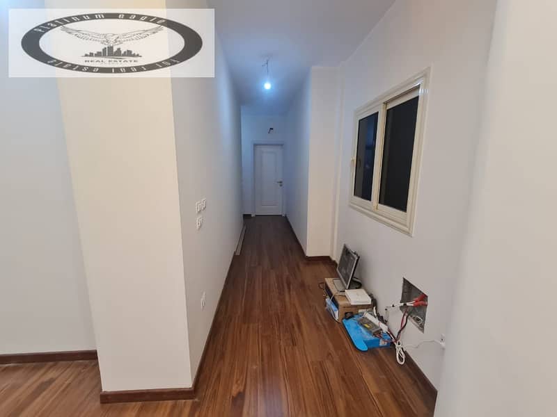 10 fdad747d-218c-4d61-a0fd-5e6d3361f805. jpg