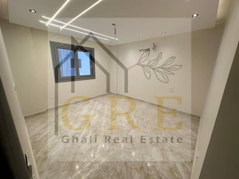 4 27d6f750-5437-490e-b726-c6141d54013b. jpg