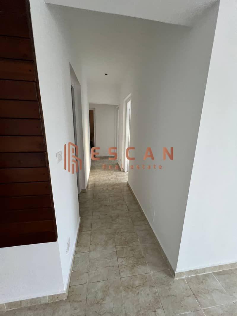 4 678ce4ce-6297-43e0-81da-3d69915aef46. jpg