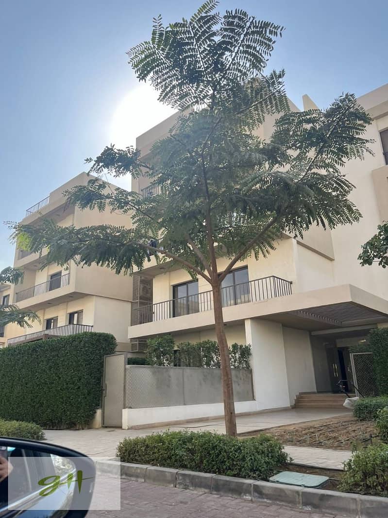 2 2ae4eb02-0005-4498-a0c9-c5bfa2d1efd7. jpg