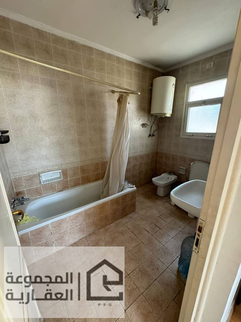 7 4a703b46-0de5-47d3-b632-211913fd4c3e. jpg