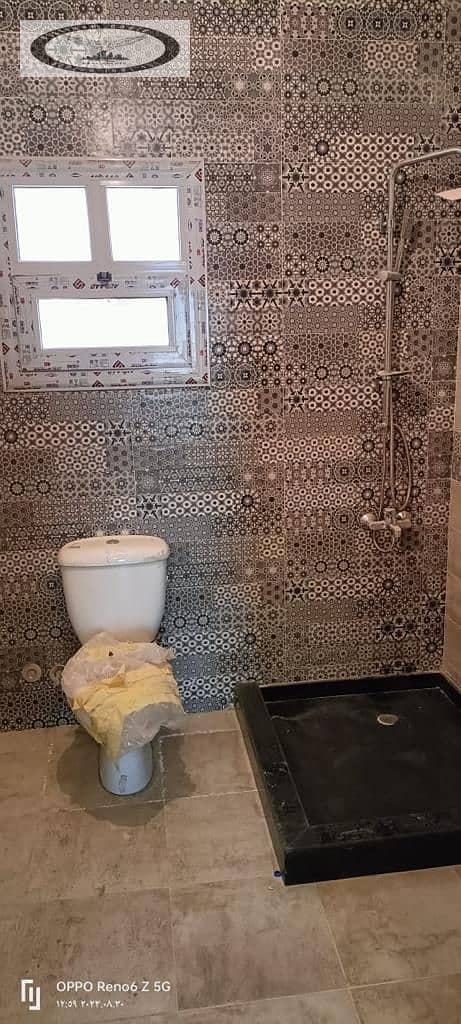 16 6bf51c2c-65c7-41bd-ab94-f8e269ac1871. jpg