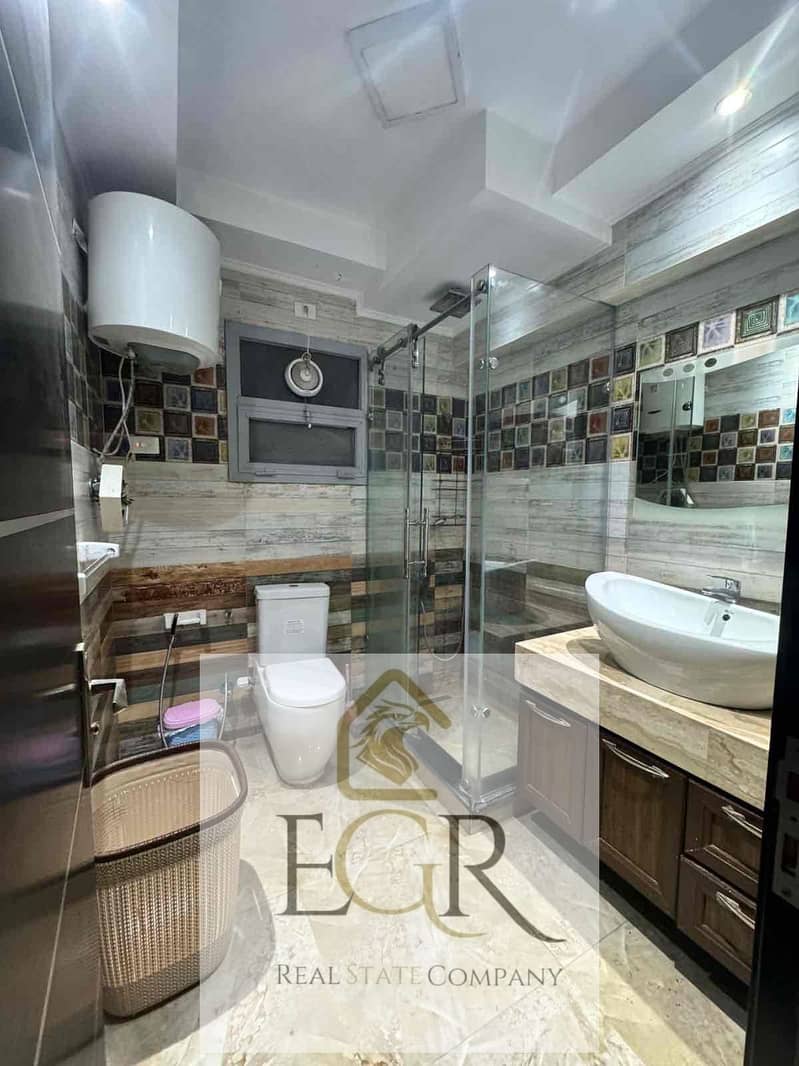 11 de80b8b3-1435-4ad1-9c5f-a6cc90b2b64f. jpg