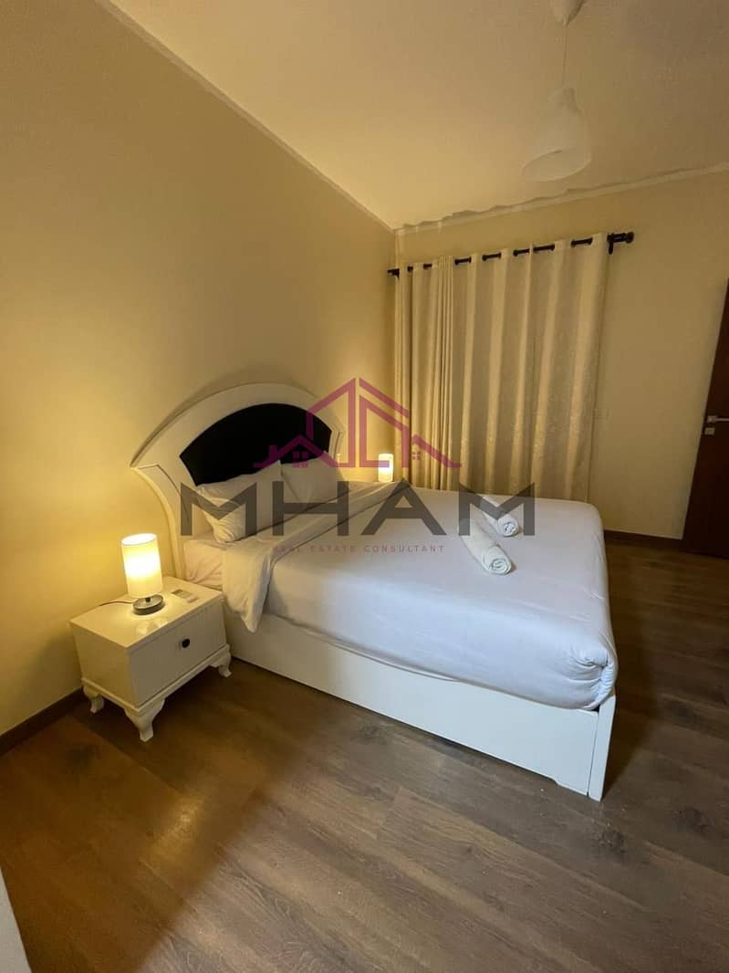 2 photo_6025990823582829481_y. jpg