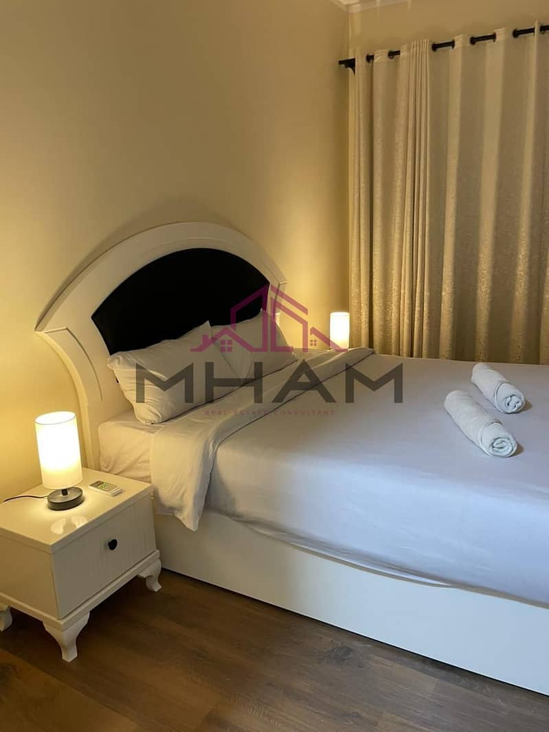 10 photo_6025990823582829482_y. jpg