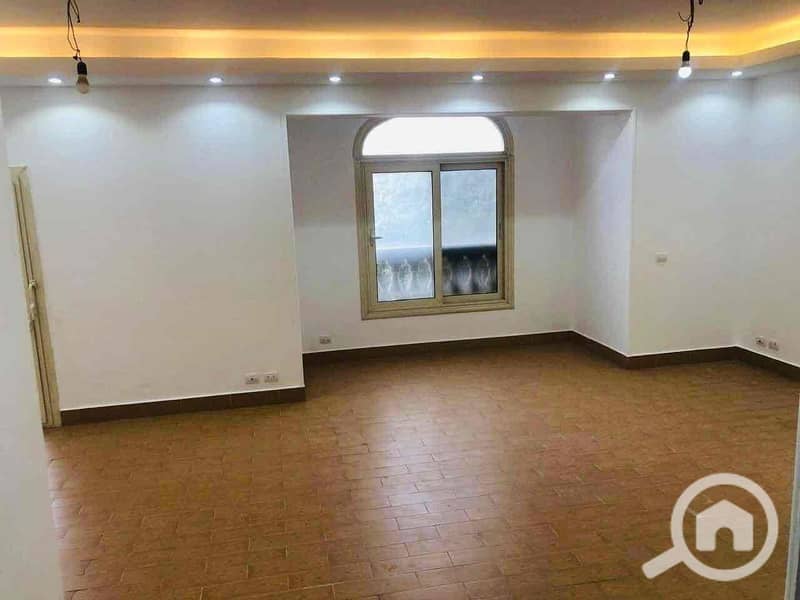 2 04d095f6-f12b-466c-a150-bc81d648733b. jpg