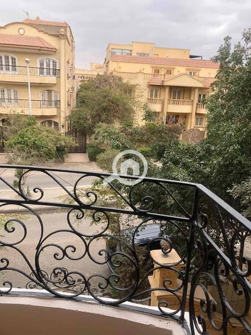 8 c6b299c8-9e65-43c8-9d4b-57c2d911d8eb. jpg