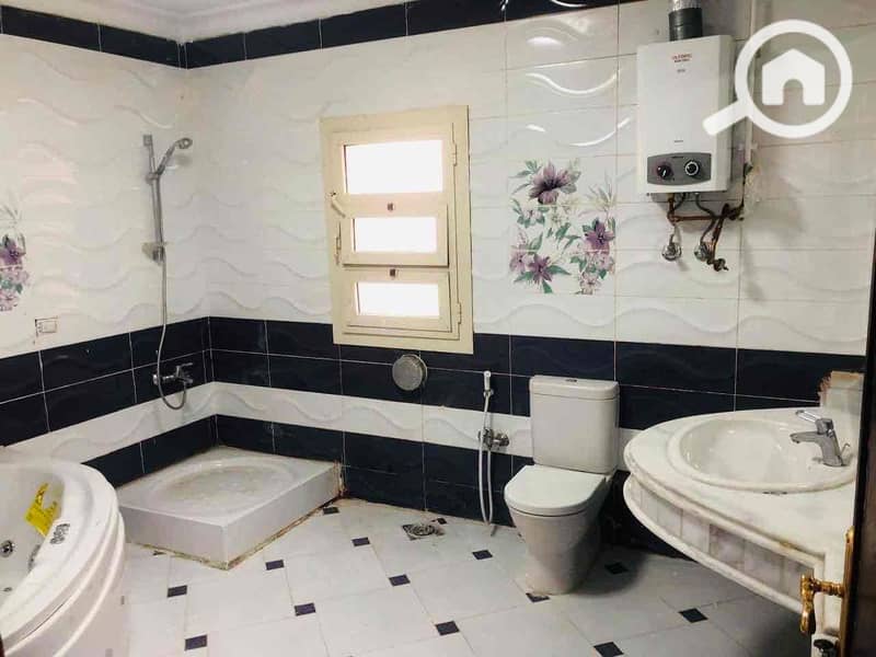 9 f886fe68-9f31-41e3-afad-42f555b7ee98. jpg