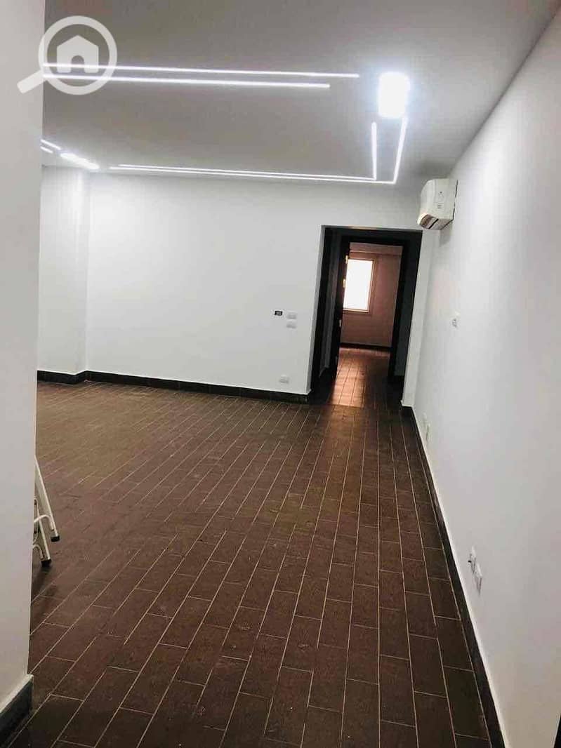 15 c2bd9341-5443-4861-a74f-d3ce73da8b1a. jpg