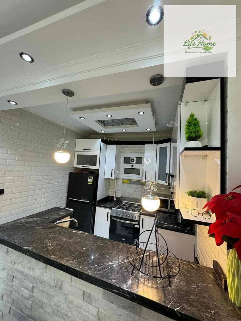 8 eb9538ee-73a5-467d-a88b-87f1c6d6592a. jpg