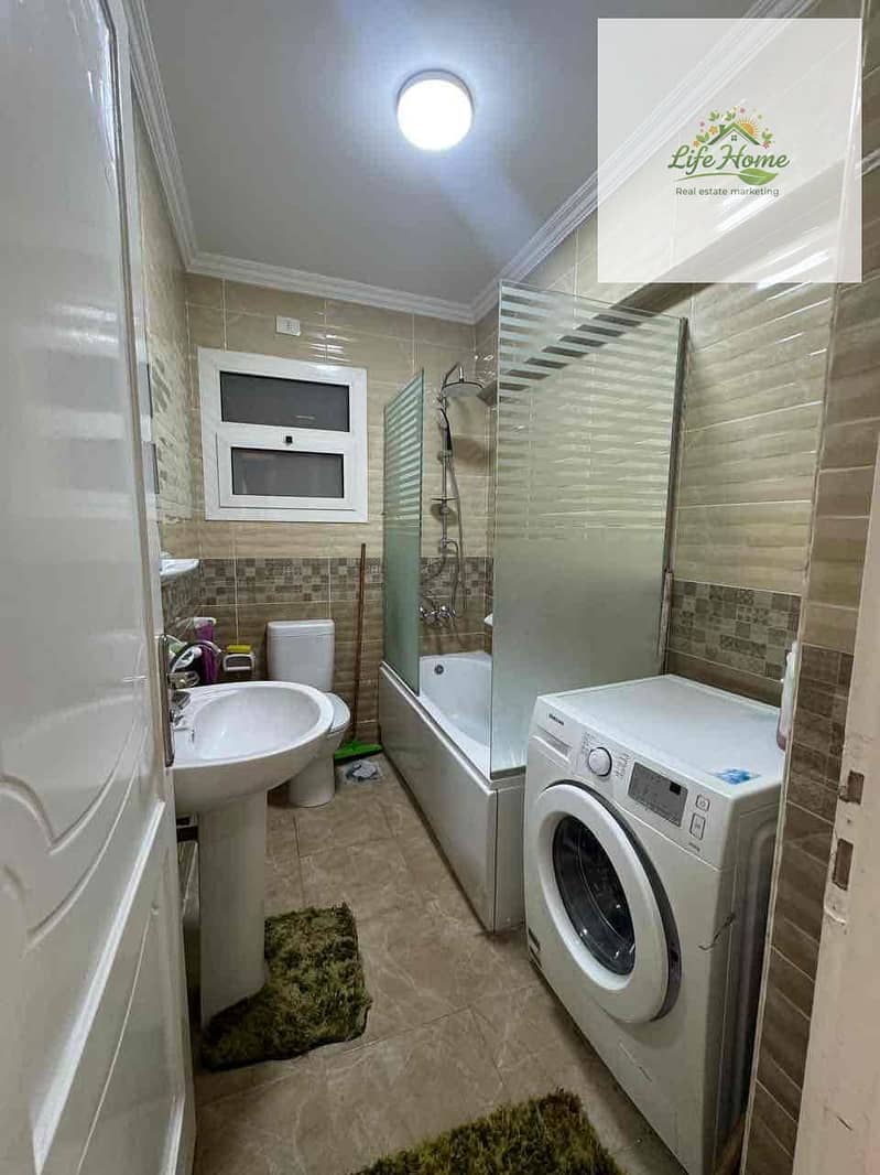 9 c9e1f47b-be4b-42ff-bda5-502badc3bcd5. jpg