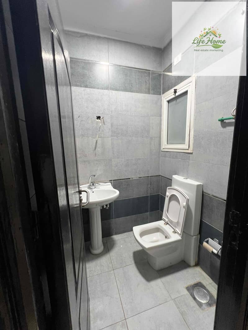 4 f140fd9d-ec80-4697-a439-b77b705037db. jpg