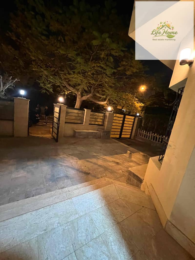 10 86bffbe8-05e7-466d-a93d-51041d2948e6. jpg