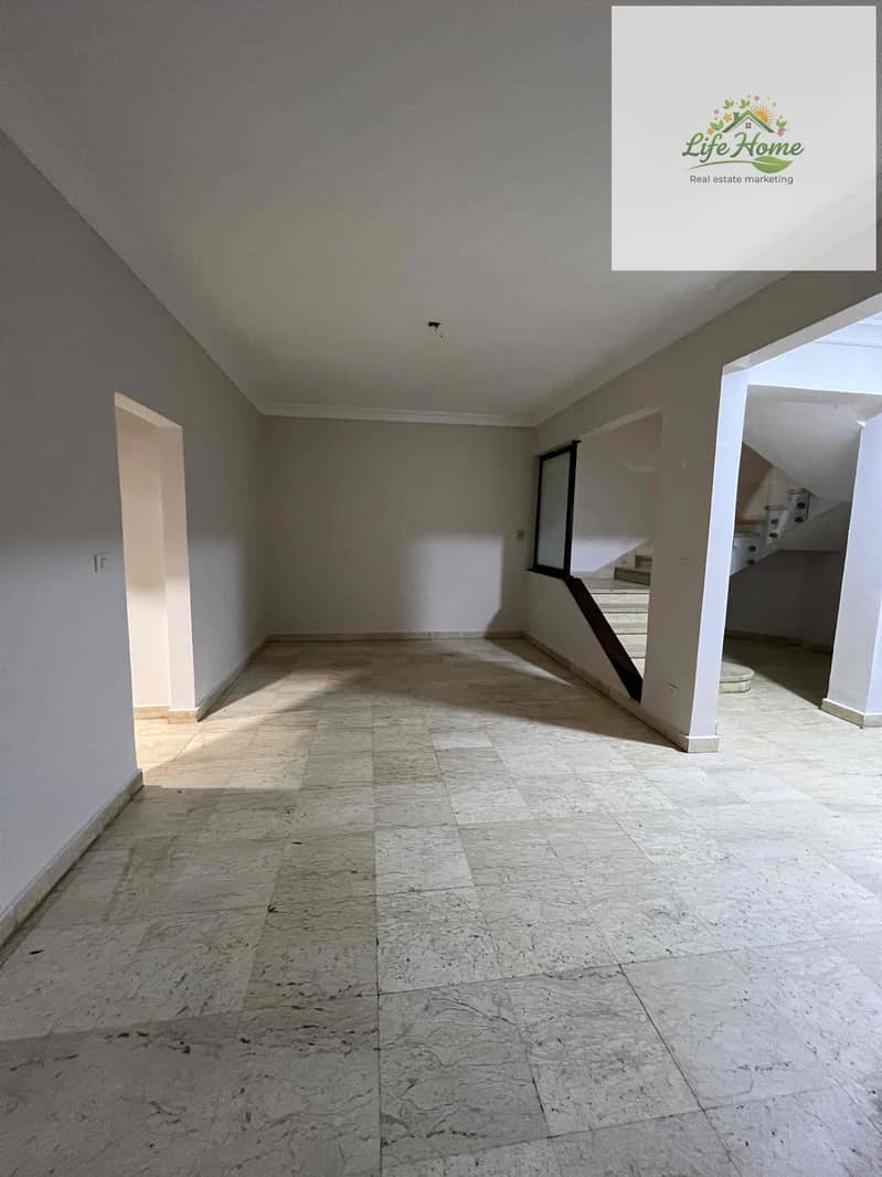 15 226107f9-dbcf-4d1e-b661-a68786000132. jpg