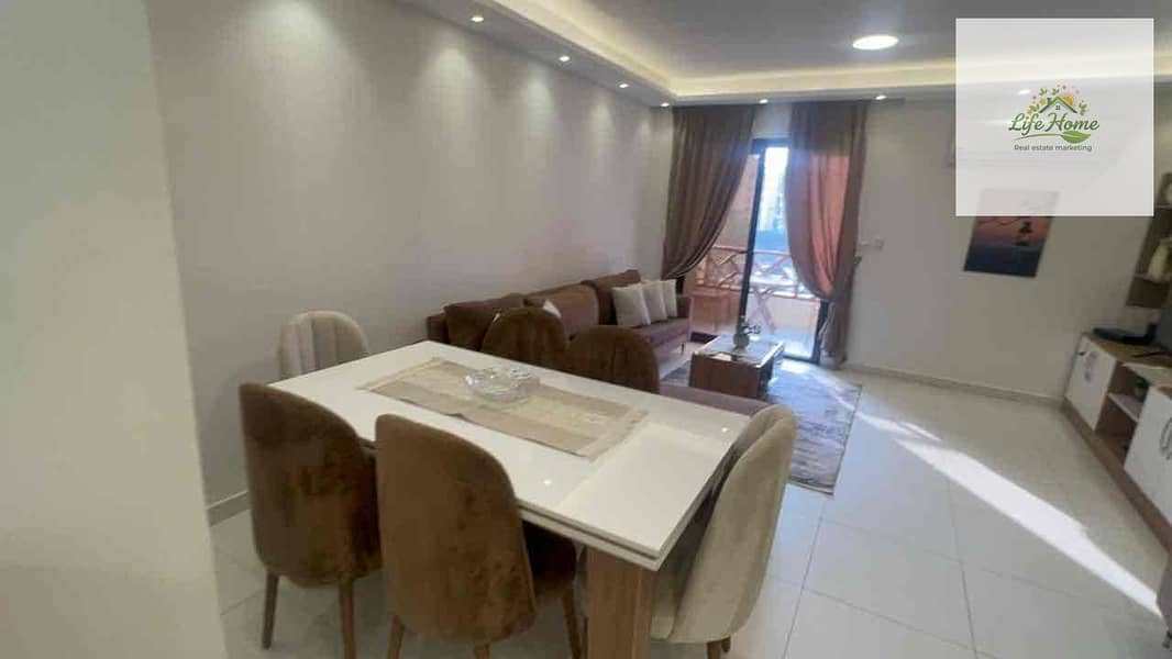 3 844280b3-9459-4ebd-b92a-8243212c5bf3. jpg