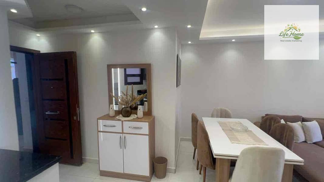 4 720c0aa3-6ad8-4f3e-aeef-1bc4e5589b41. jpg