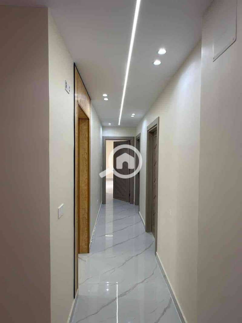 16 b006ba7a-4410-4995-903d-5d27f8d2f751. jpg