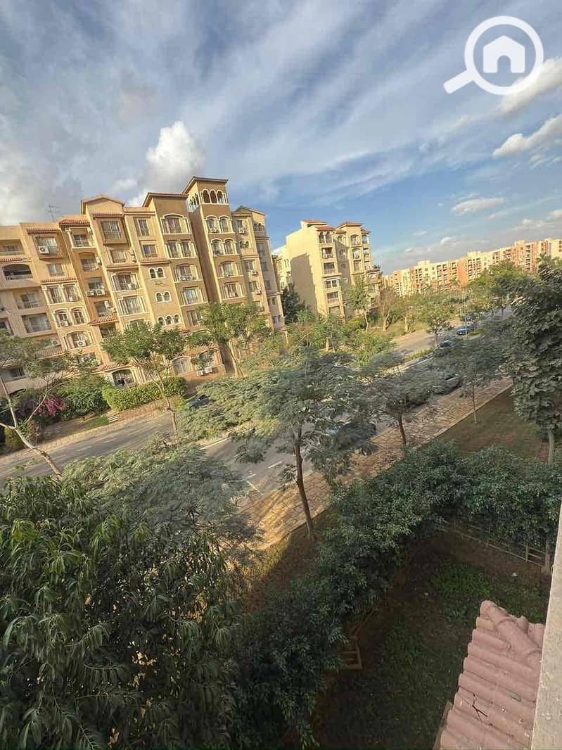 22 d3ceebda-c6b9-46d0-9429-d0302a501882. jpg