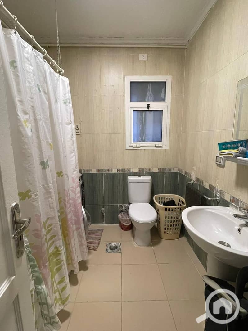 12 6d6e70ca-af42-42f8-8f76-1297d5beae02. jpg