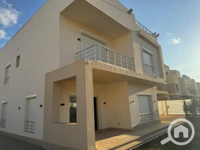 فیلا 5 غرف نوم للبيع في 6 أكتوبر، الجيزة - 8ae4aab4-0ba4-46e4-9275-d461676ab241. jpeg