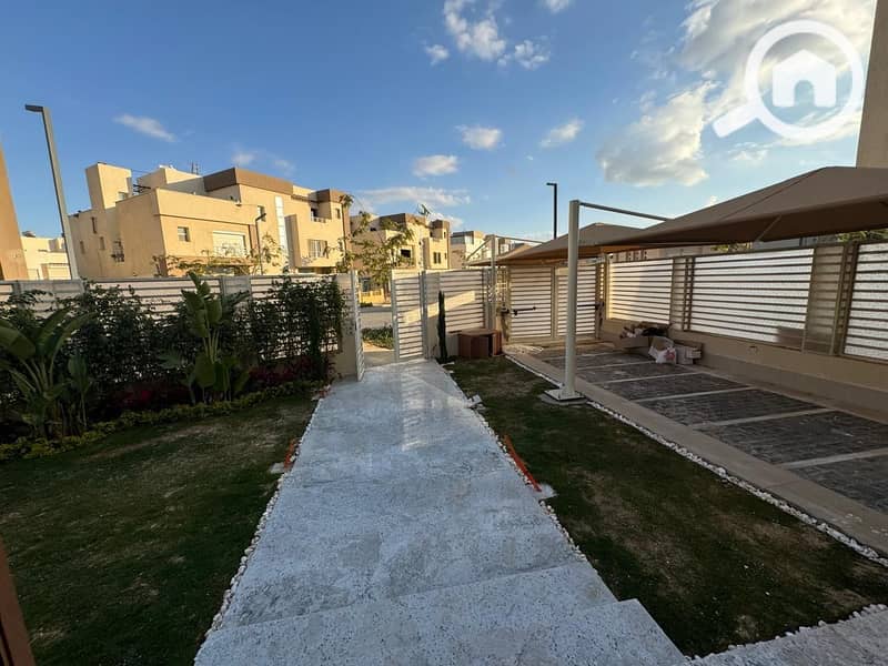 8 d16a5568-5b9d-4cbb-b6d1-73fc6cea822c. jpeg