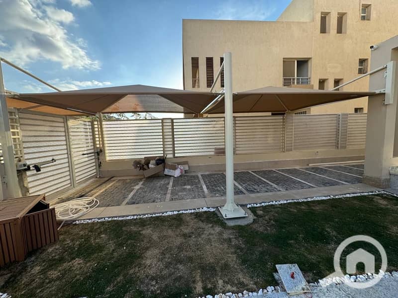 11 c755d7d4-34e3-4a37-b8d2-4fcb4ad2eb50. jpeg