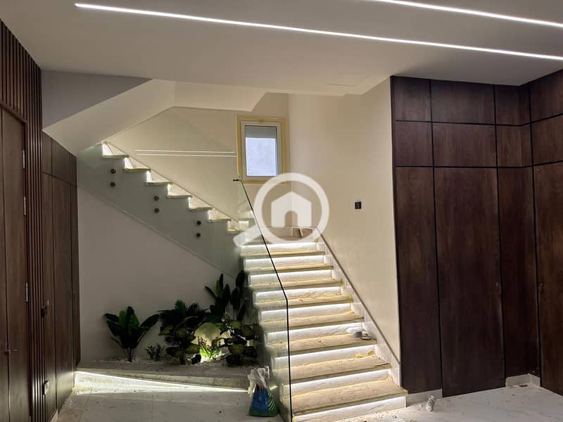 19 5ee5d5e9-5aea-4b23-b50f-6a943affc030. jpeg