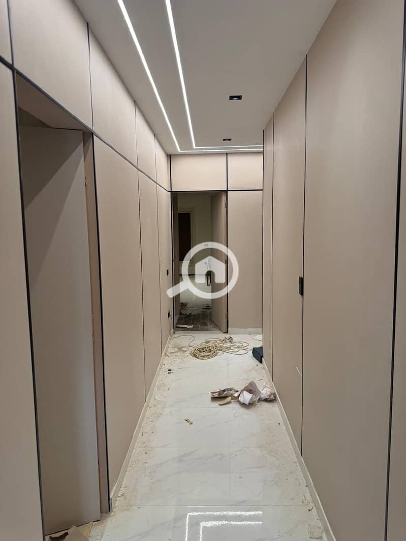 24 2d29ffc7-d9c8-4fae-8a4a-d5106a47fbbd. jpeg