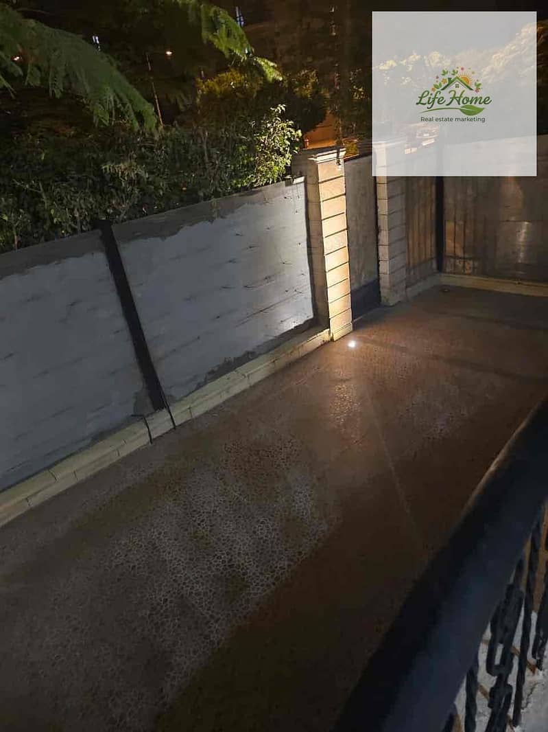 15 702b915a-1dc6-419b-a09f-bfd704896e0c. jpg