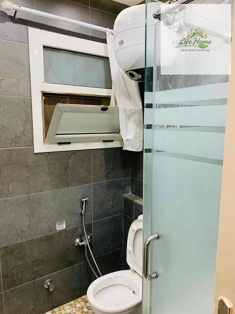 12 fb2f07e4-e36b-4b95-9e5c-c7b63b813205. jpg