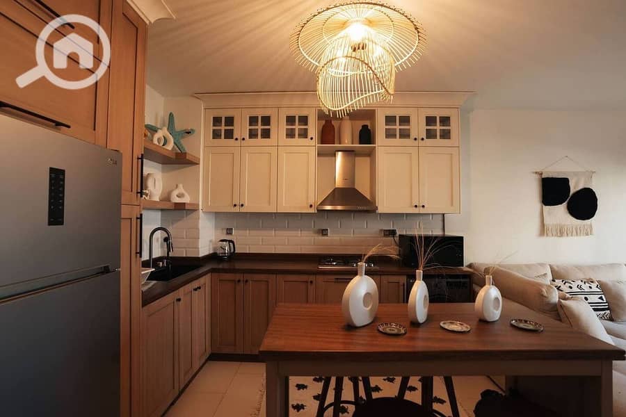 5 db447229-73d4-4314-a3d2-e70f4ad199f8. jpeg