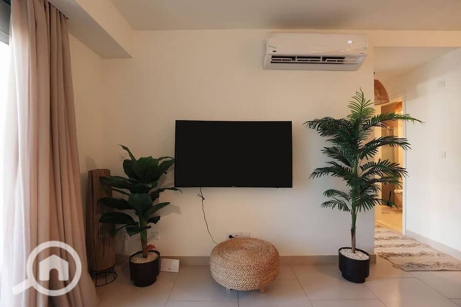 6 83b2c404-c15c-4960-a99e-d7cf0584e0e5. jpeg