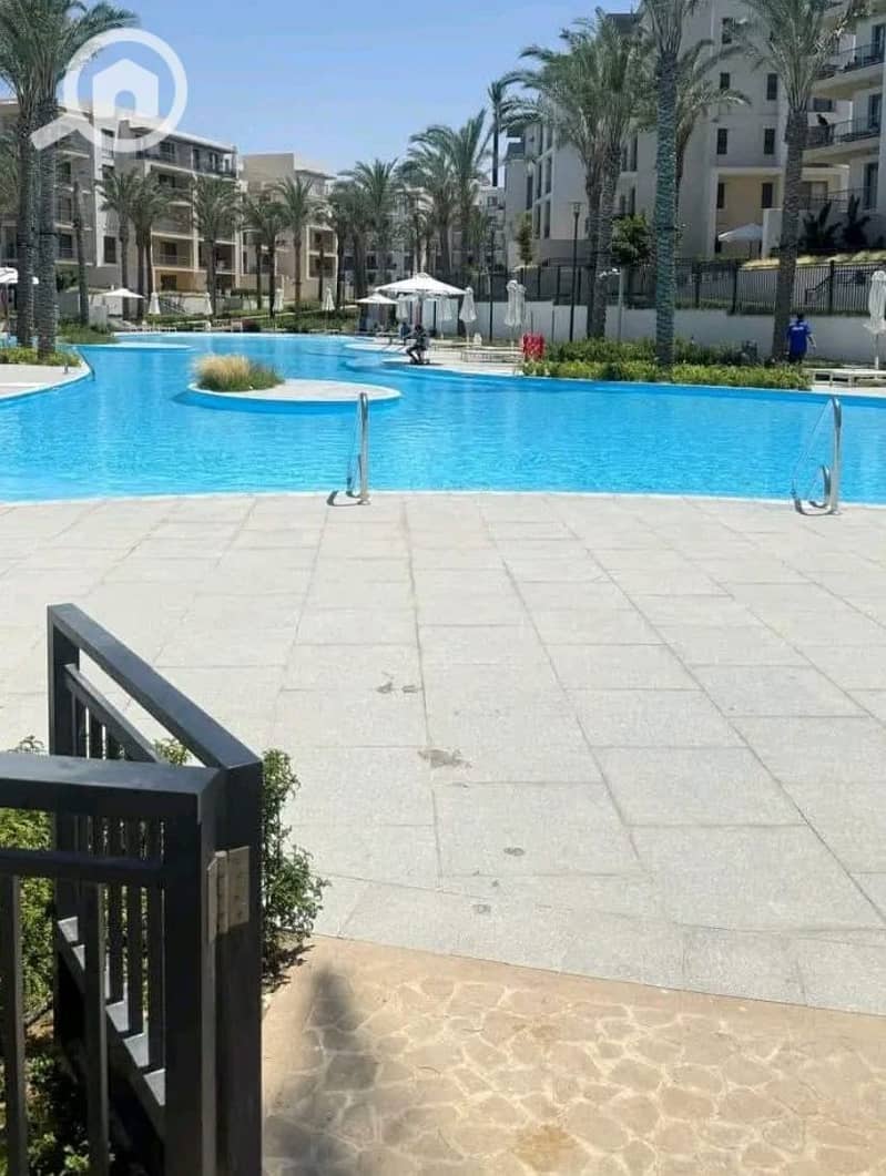 10 8d59a90e-c47d-48ef-b2aa-3658244cead8. jpeg