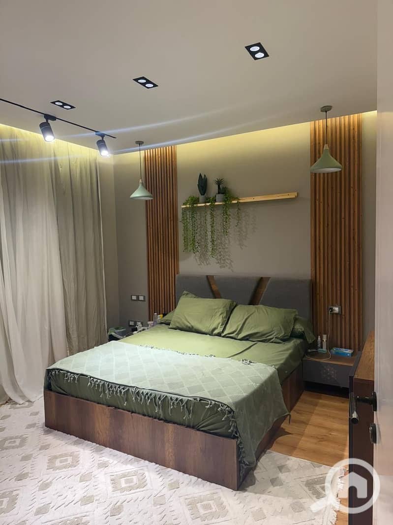 4 214f3569-5e66-42ee-9391-013dc1f0e68b. jpeg