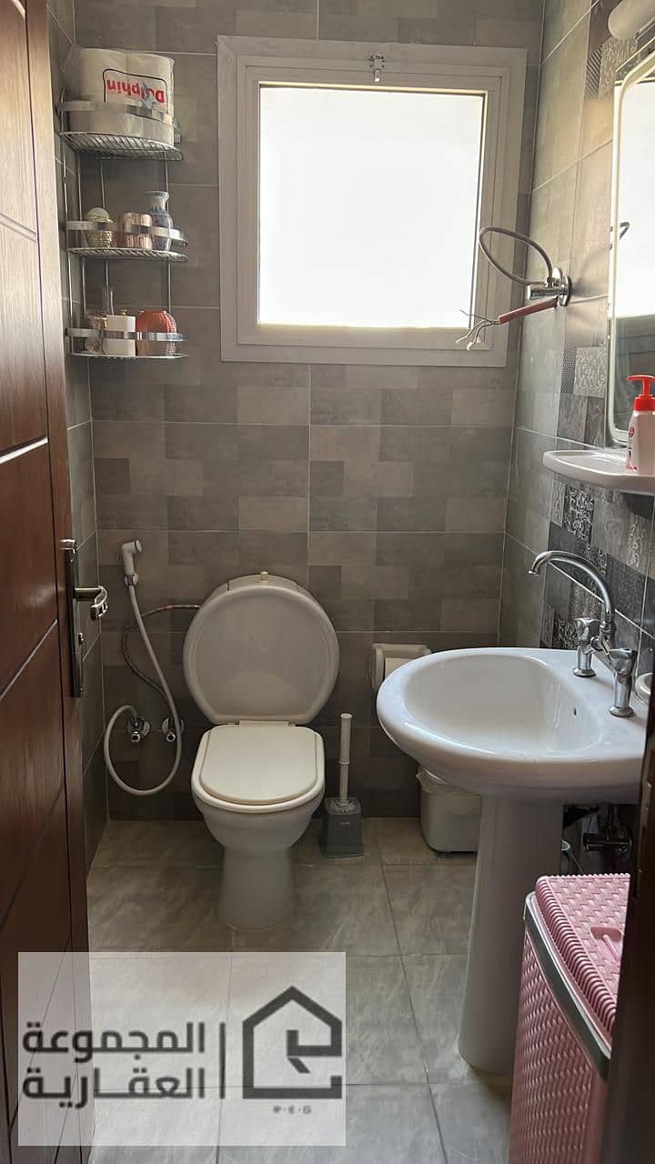 5 90f8f856-7bdd-43a7-bc5b-bf1099e310c9. jpg