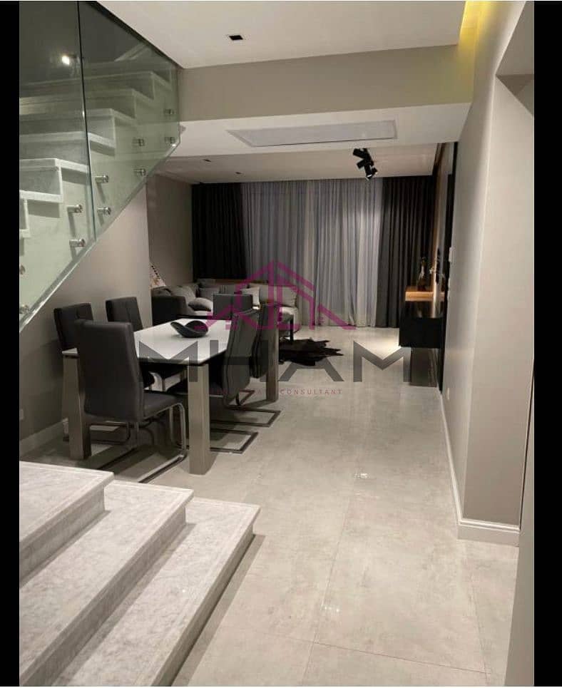 13 photo_6023739023769144182_y. jpg