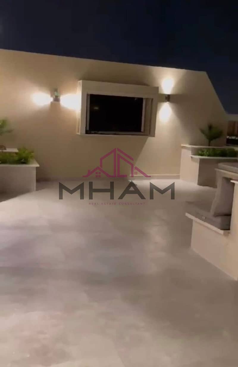 14 photo_6023739023769144183_y. jpg