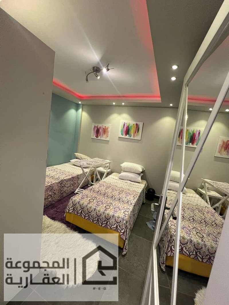 9 b732ae2b-e9ff-4e8f-8ff1-c9e42a0235de. jpg