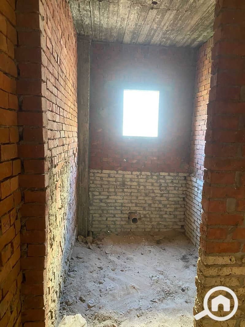 14 WHsPcdKGjTEEefEv26K9vLo6tl4ZN75ga5DgqXZ8. jpg