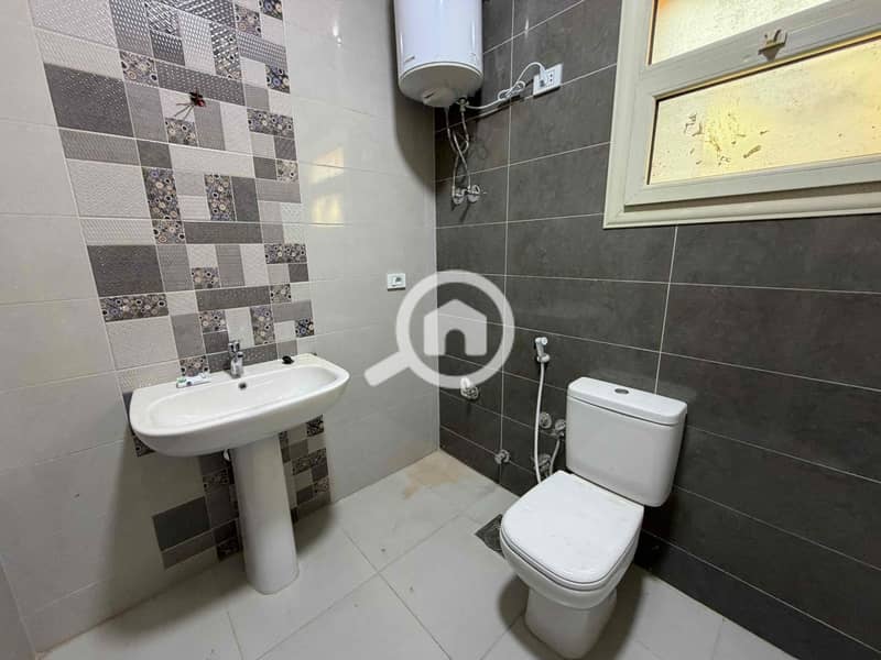 13 17e65f70-e087-4ca8-b3dc-f90f9a247d86. jpg