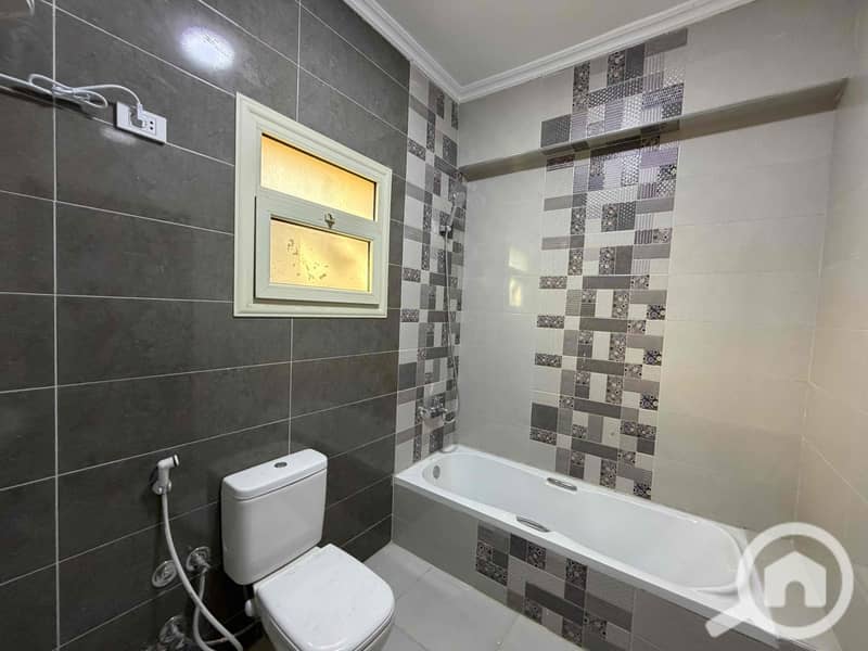 22 8654b623-b7e4-47ed-a533-8e7da459f0c2. jpg