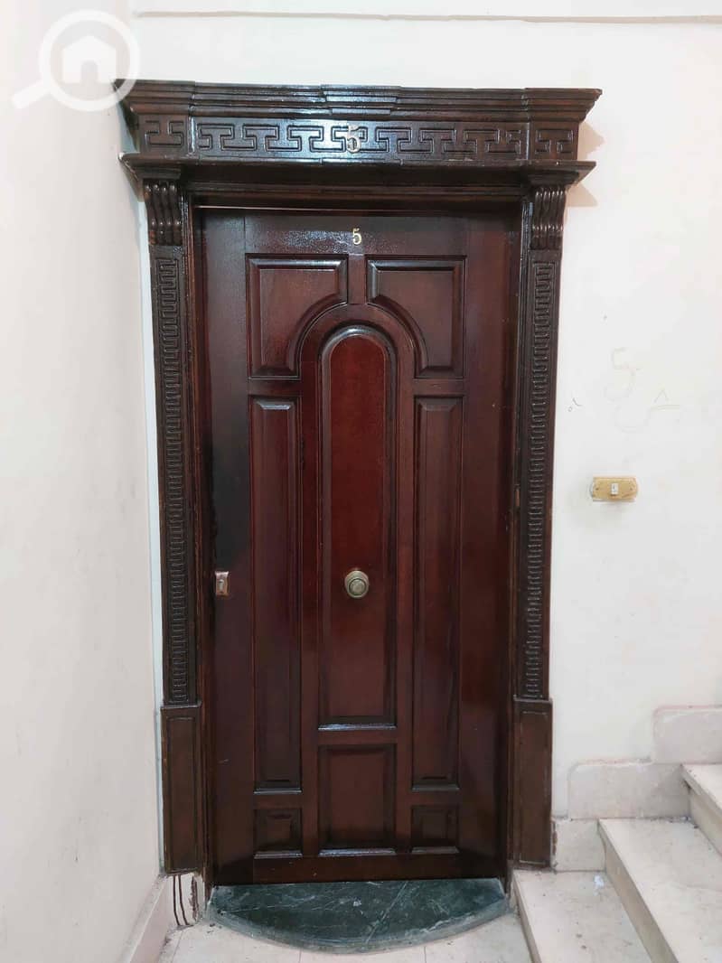 23 7a8735cd-433a-468c-9b8b-272ff42f6d8d. jpg