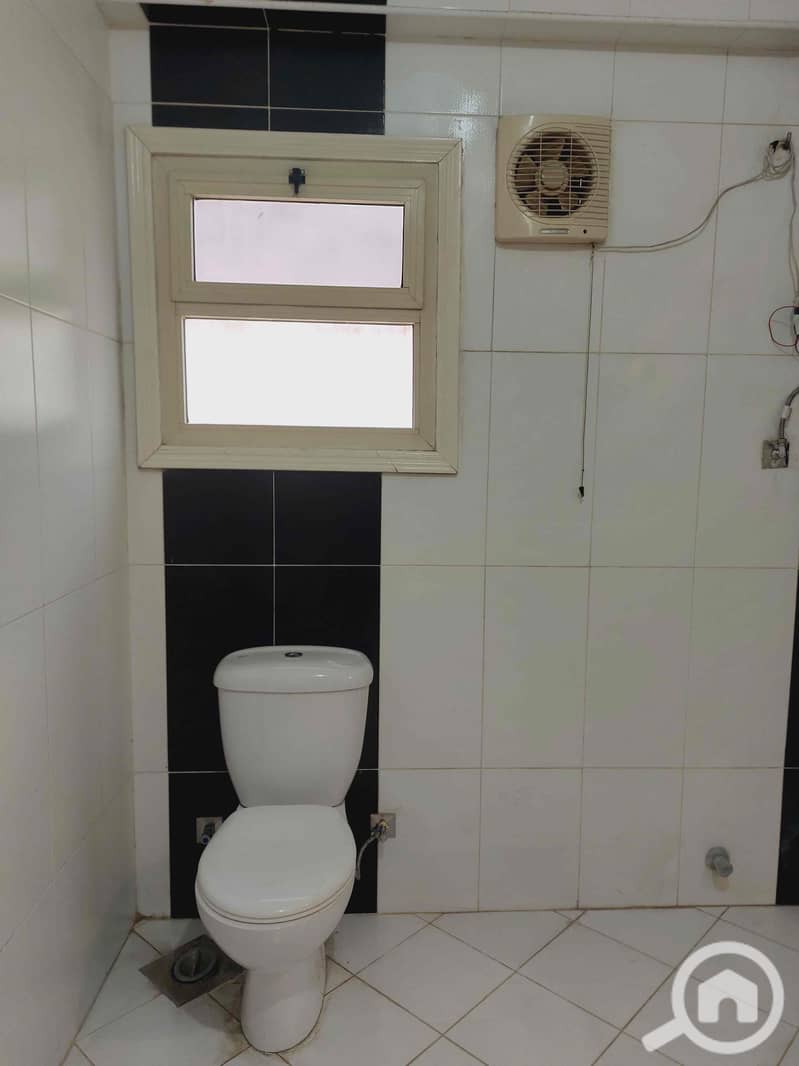 25 26533f84-5cd0-404e-8b9e-cb164a086c59. jpg