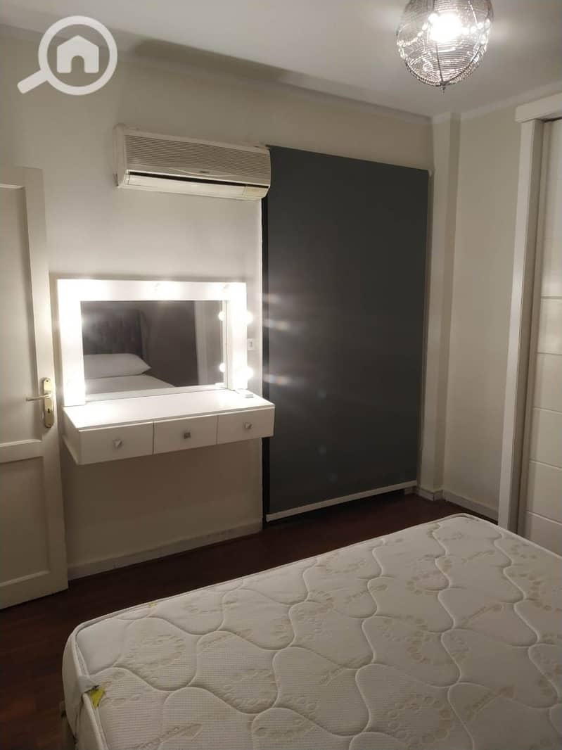 12 b43235d4-9231-4baa-8401-a5fd2c5ff52a. jpeg