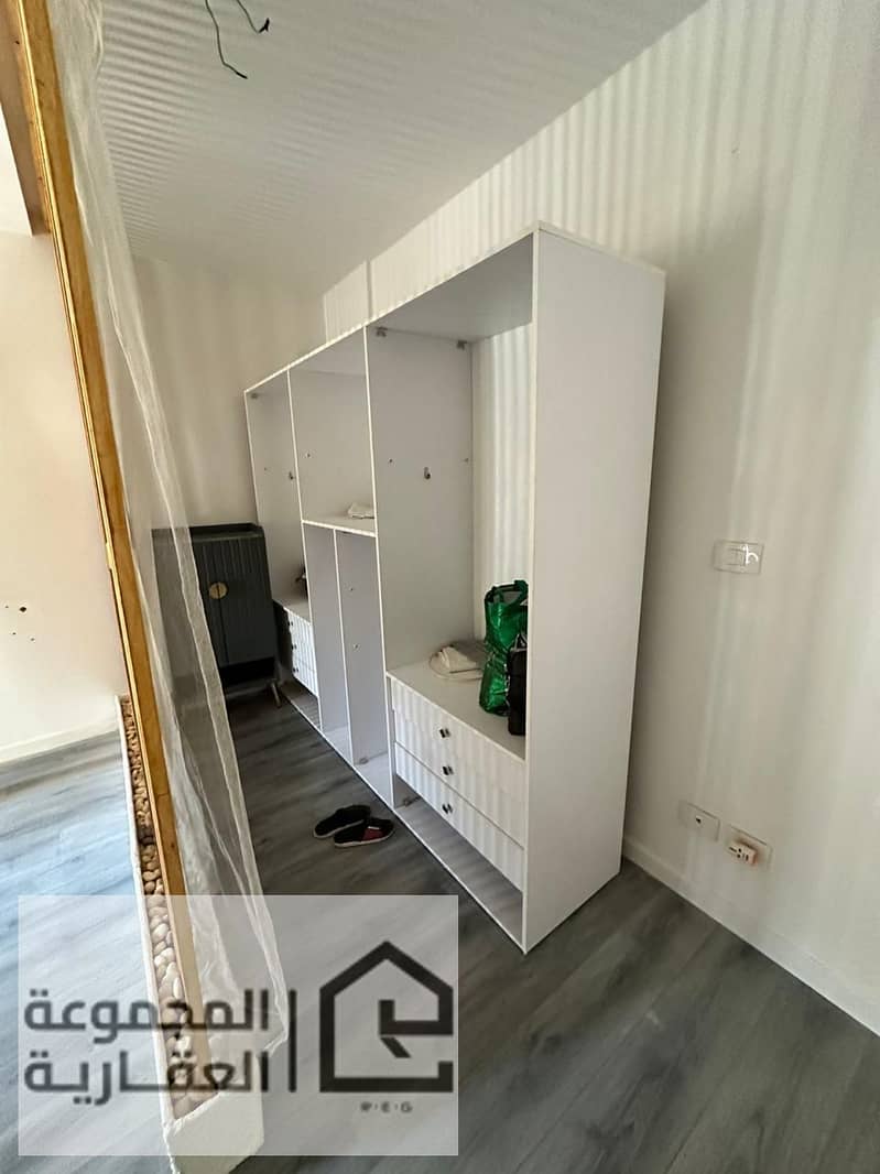 7 d8b56f5c-6604-436e-9a7c-b0beb9bc6172. jpg