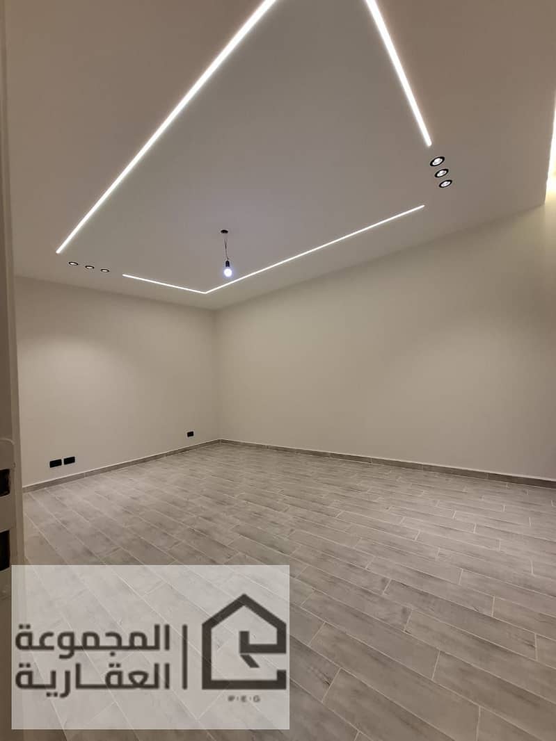 2 58c53fa0-5841-4a96-b7c2-bcb45dd5e8d2. jpg