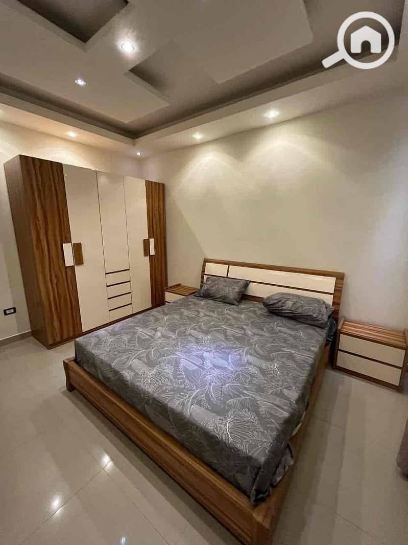 2 e104d9ab-5ebf-4133-b588-cef6782db092. jpg