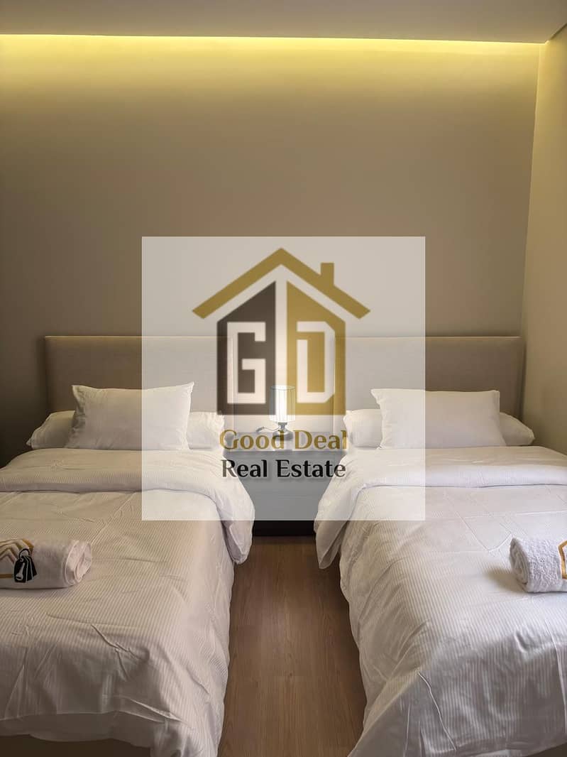 10 faa7e5df-f556-4699-afc3-1cc5235a1fd5. jpg