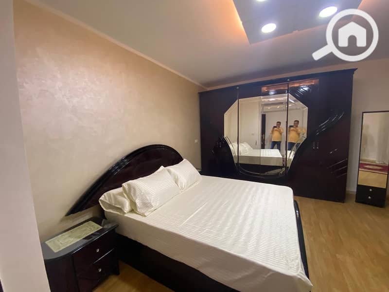 4 a1cb72cf-5f0e-426e-a56b-e9f3e6b85939. jpeg